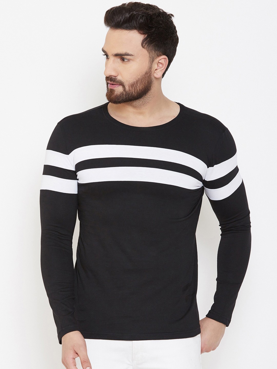 

GESPO Men Black & White Striped Round Neck T-shirt