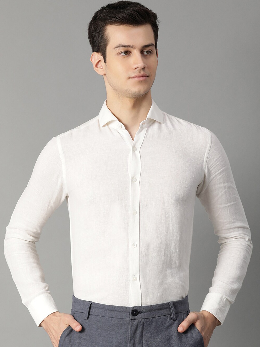 

Bruun & Stengade Men Off-White Slim Fit Solid Casual Shirt