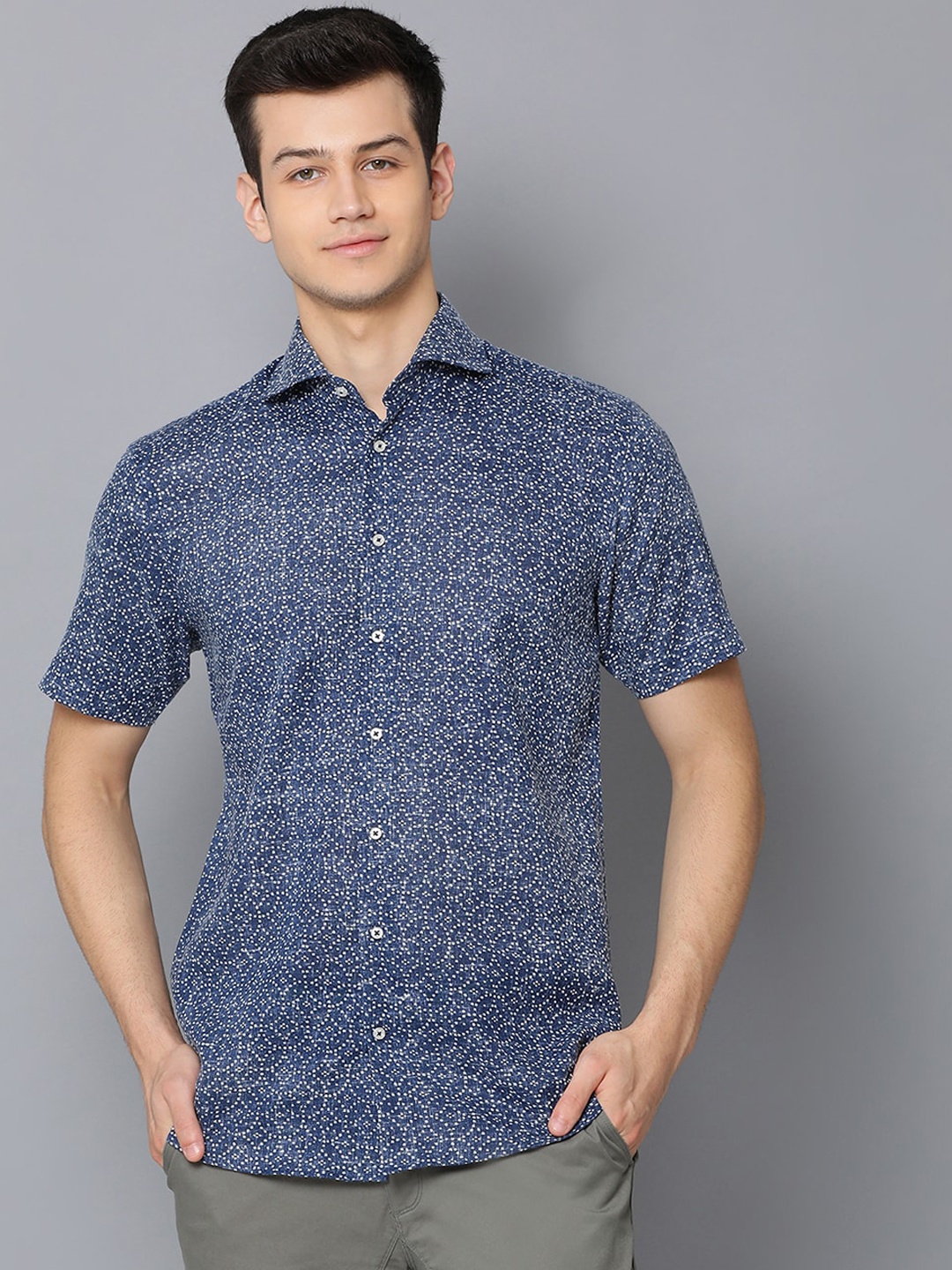 

Bruun & Stengade Men Blue Slim Fit Printed Casual Shirt