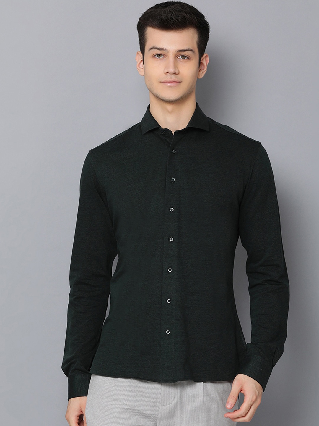 

Bruun & Stengade Men Green Slim Fit Solid Casual Shirt