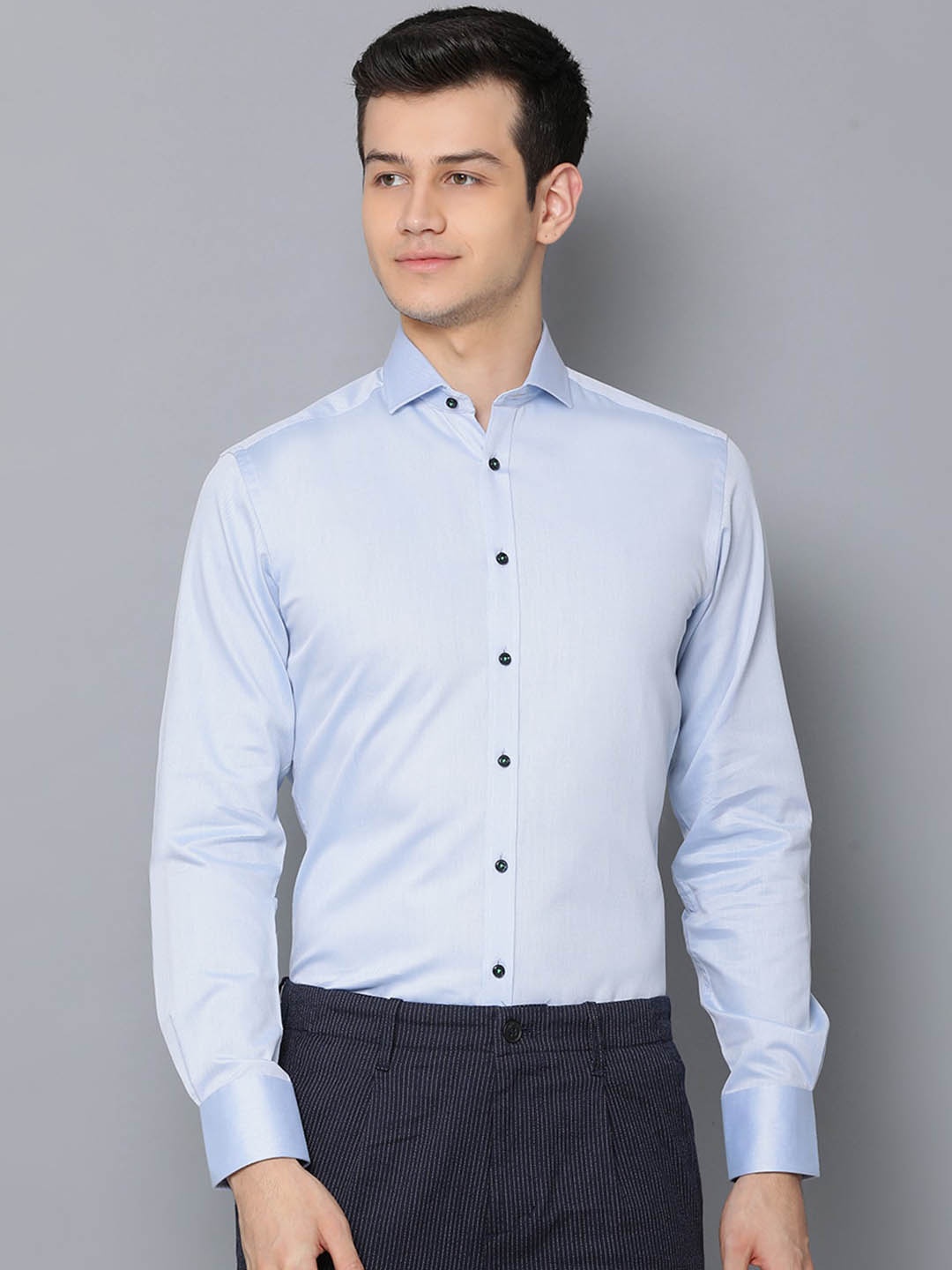 

Bruun & Stengade Men Blue Slim Fit Solid Casual Shirt