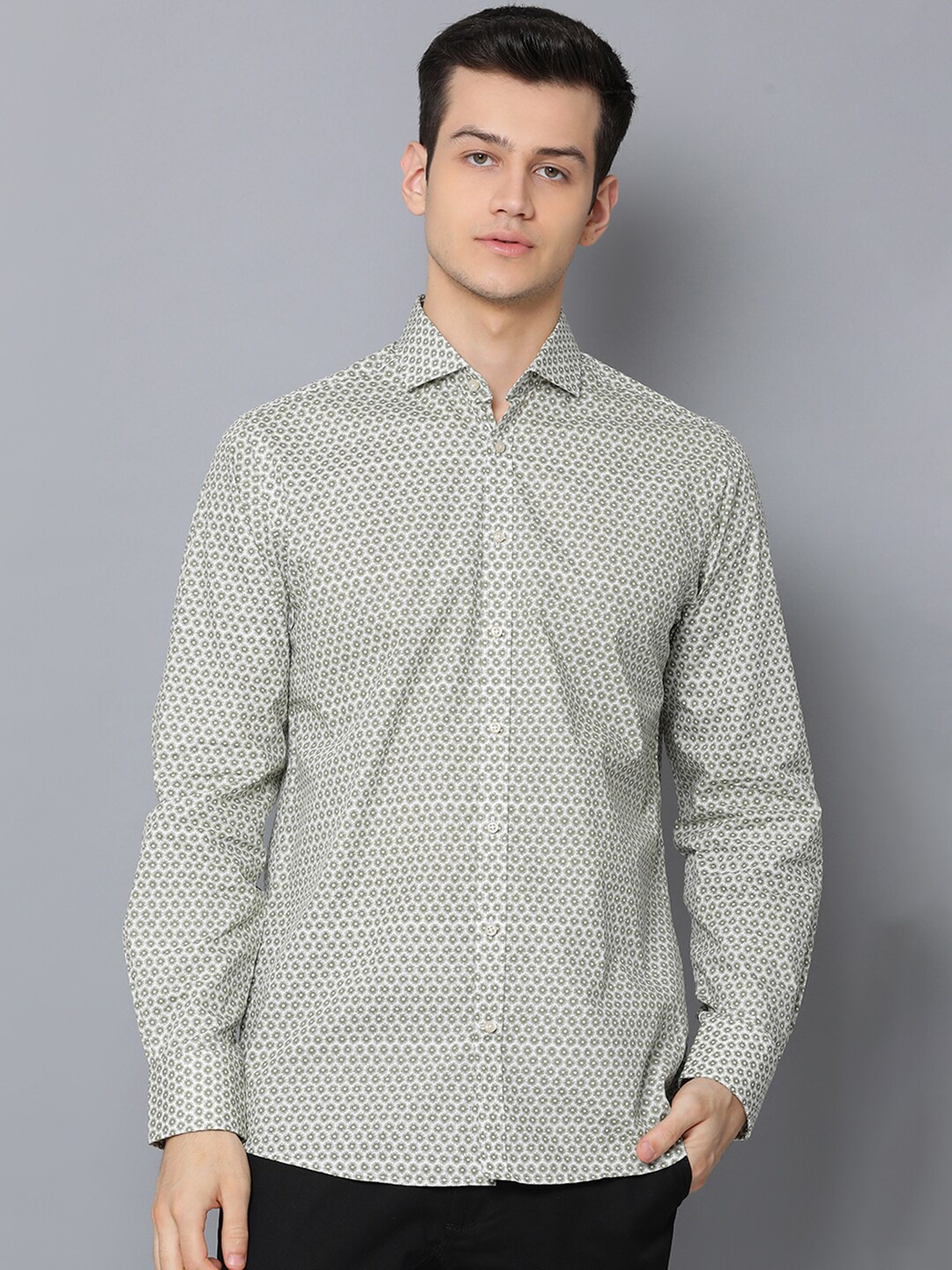 

Bruun & Stengade Men Green Regular Fit Printed Casual Shirt