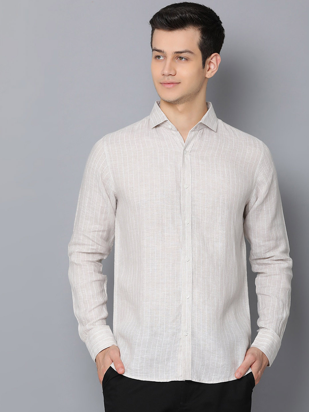 

Bruun & Stengade Men Beige Slim Fit Solid Linen Casual Shirt