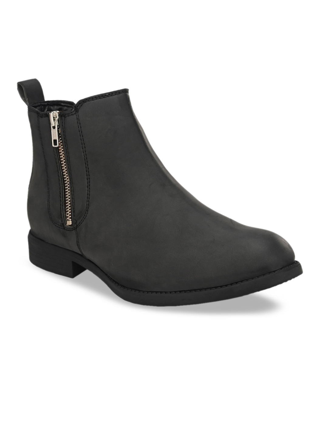 

Hirels Men Solid Mid-Top Chelsea Boots, Black