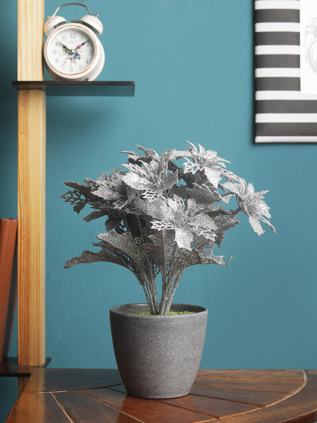 

FOLIYAJ Silver-Toned Spray Painted Artifical Holly Leaves Plant With Pot