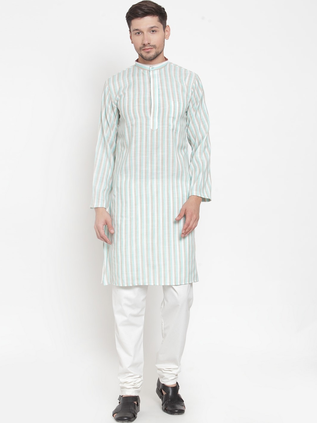 

KLOTTHE Men White Printed Kurta with Pyjamas