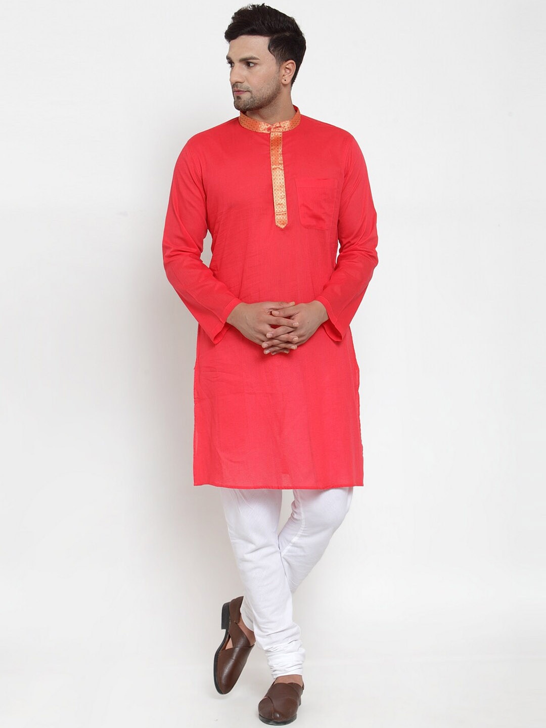 

NEUDIS Men Red & White Solid Kurta with Churidar