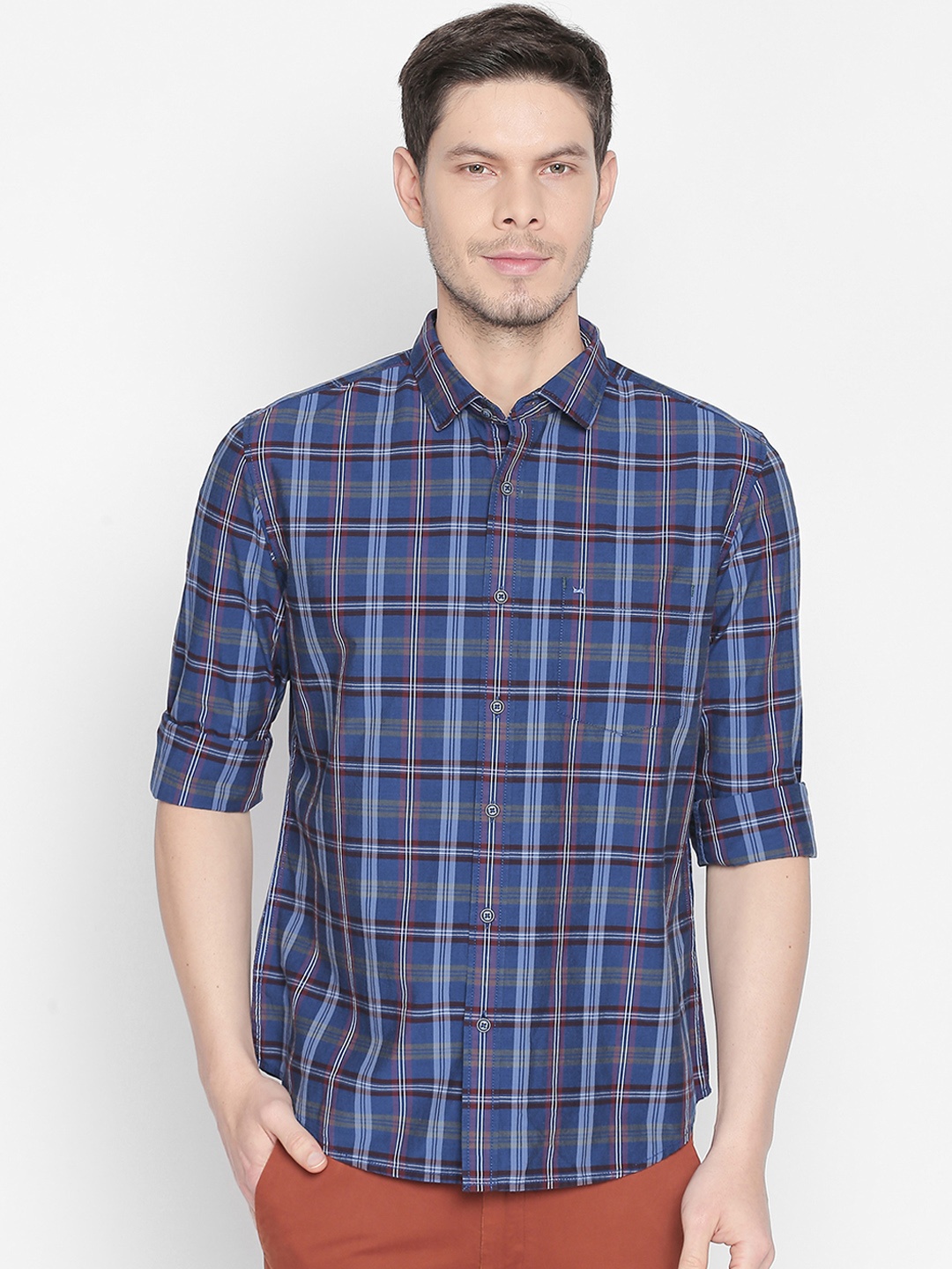 

Basics Men Blue Slim Fit Checked Casual Shirt