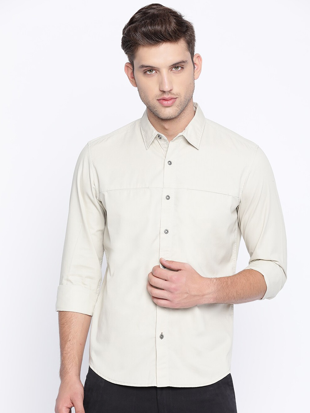 

Basics Men Off-White Slim Fit Solid Twill Casual Shirt