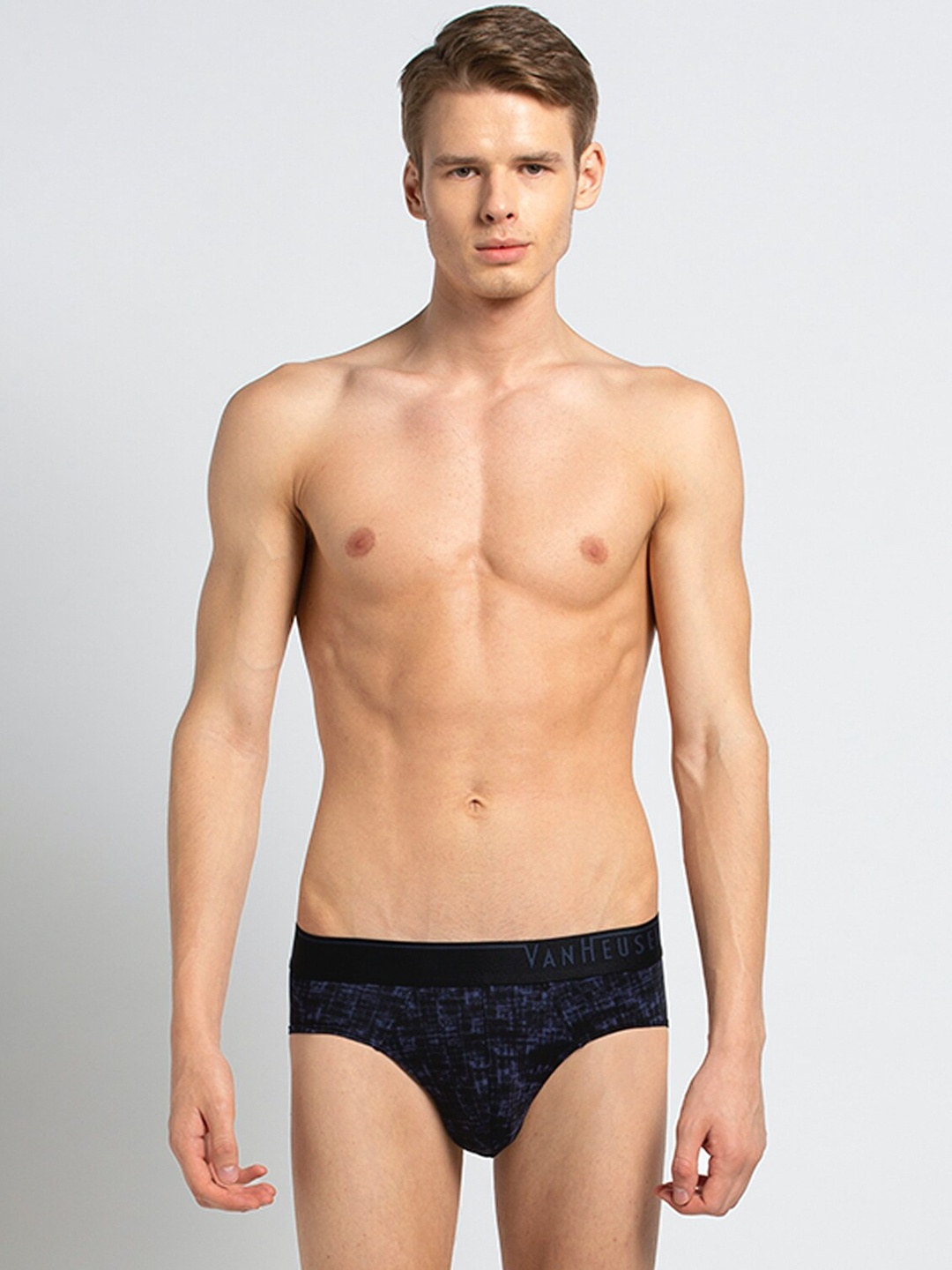 

Van Heusen Men Printed 4-Way Stretch Body Defining Fit Briefs, Black