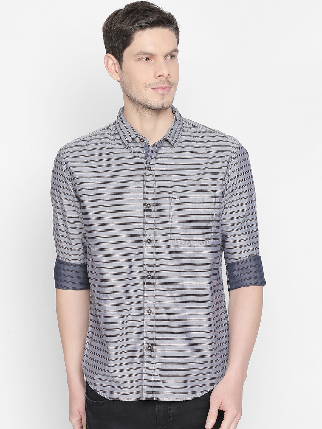 

Basics Men Blue Slim Fit Striped Casual Shirt