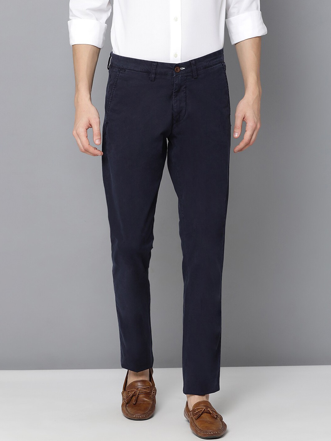 

GANT Men Navy Blue Regular Fit Solid Chinos