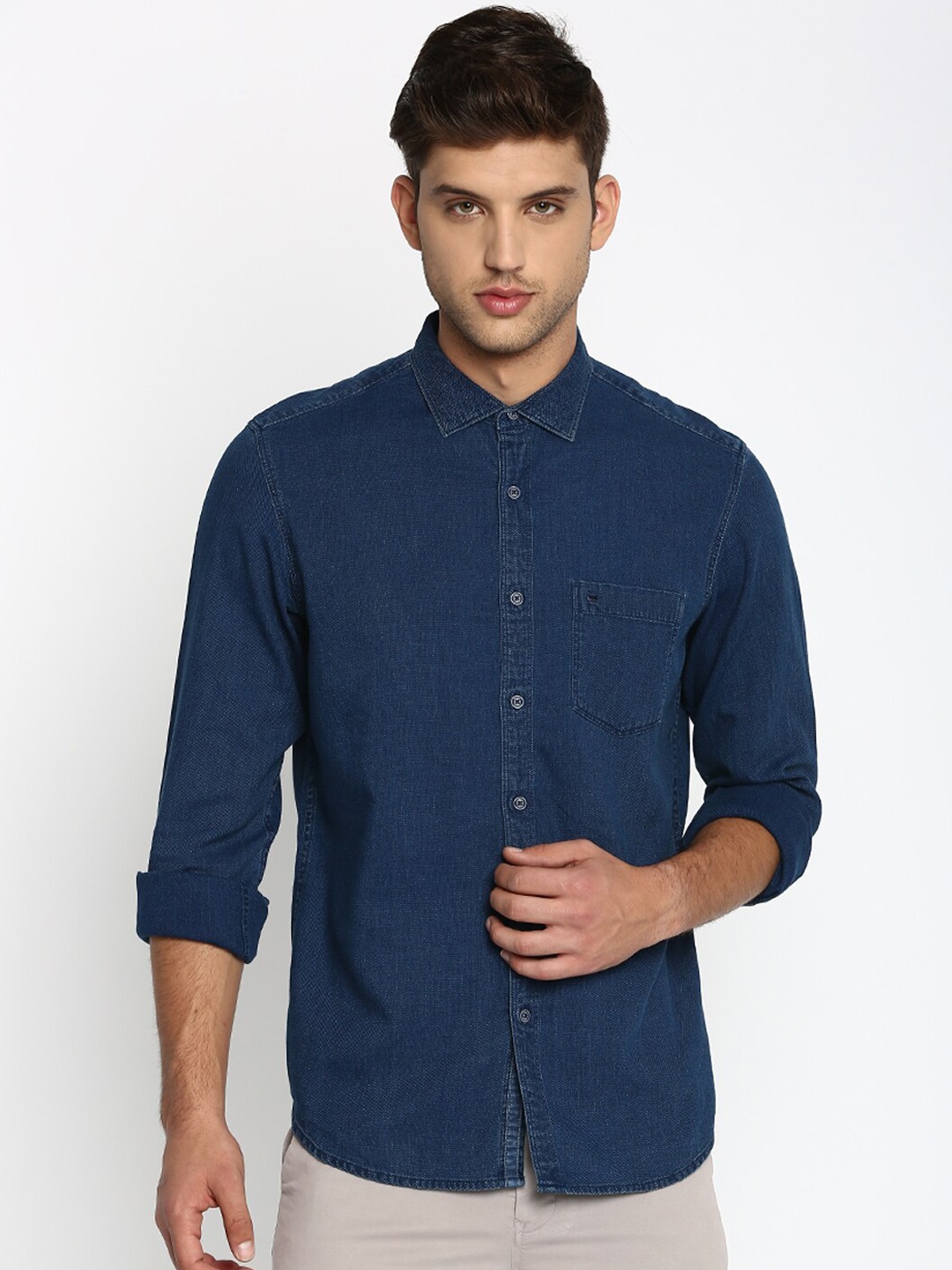 

Basics Men Blue Slim Fit Solid Twill Casual Shirt