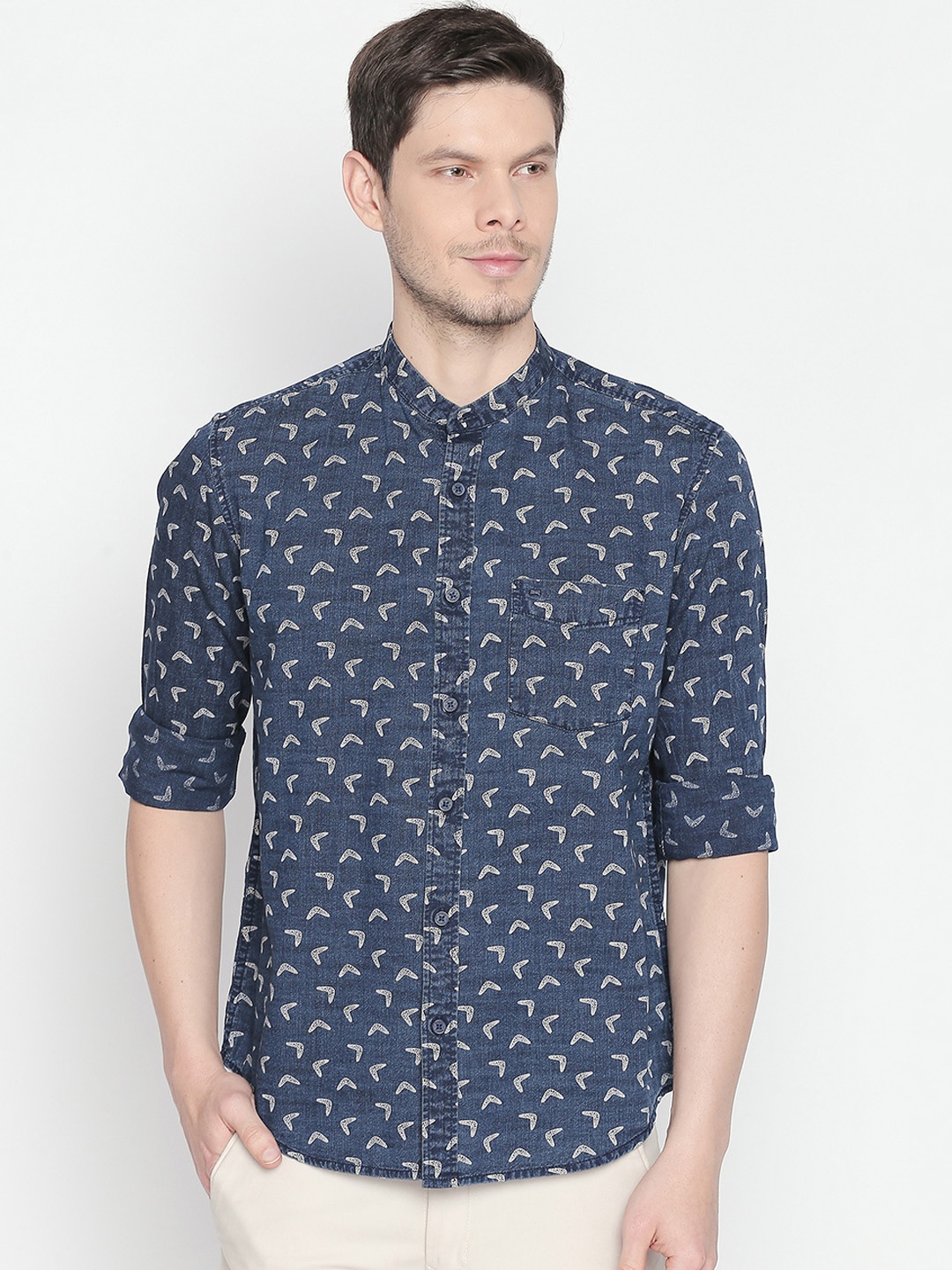 

Basics Men Navy Blue Slim Fit Printed Casual Shirt