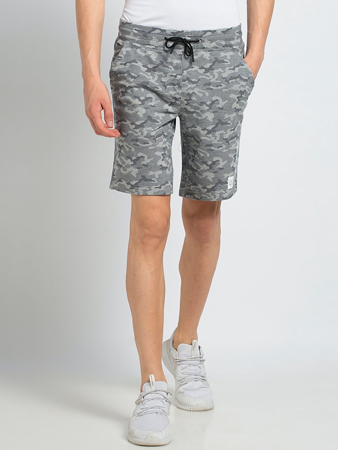 

Van Heusen Men Grey Camouflage Print Drawstring Waist Camo Print Knit Shorts