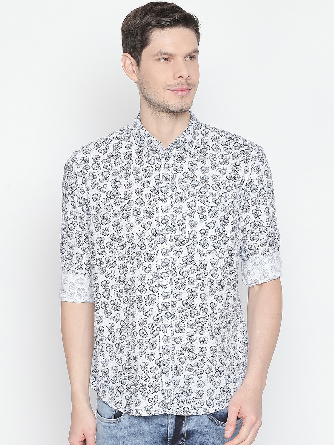 

Basics Men Blue Slim Fit Printed Casual Shirt
