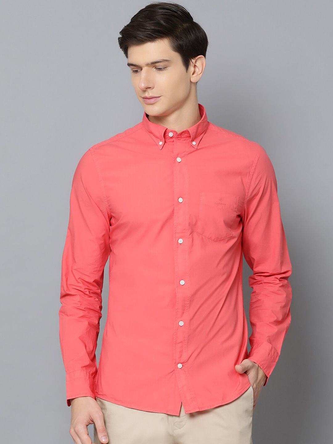 

GANT Men Coral Pink Solid Casual Shirt