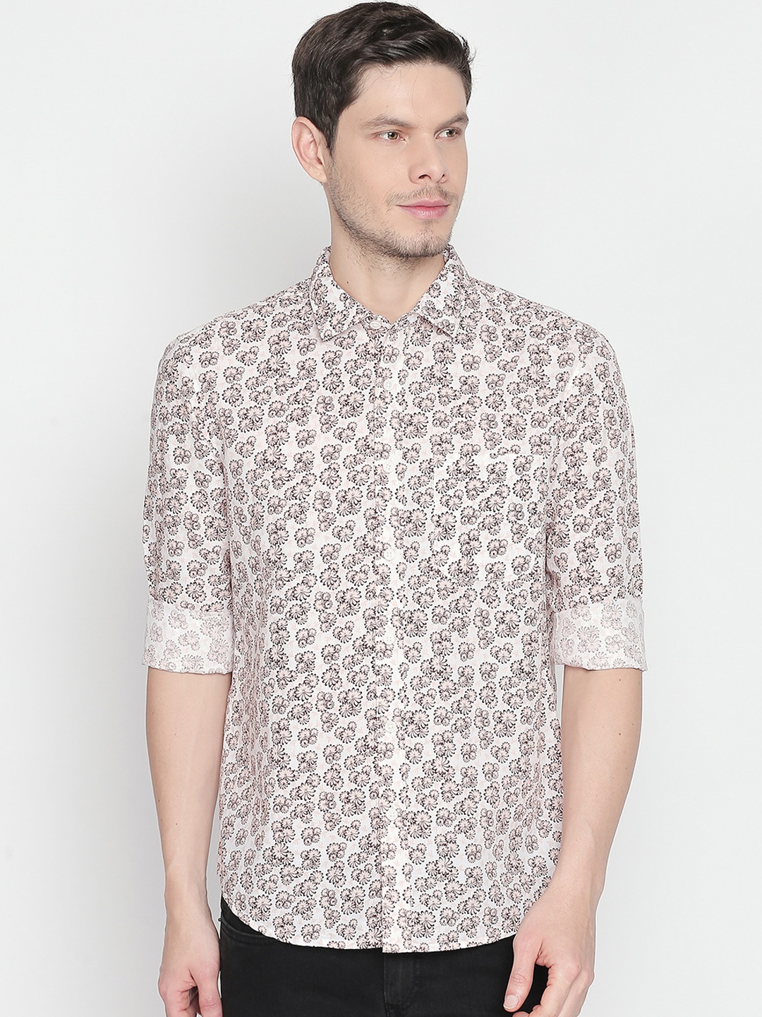 

Basics Men Red Slim Fit Printed Casual Shirt