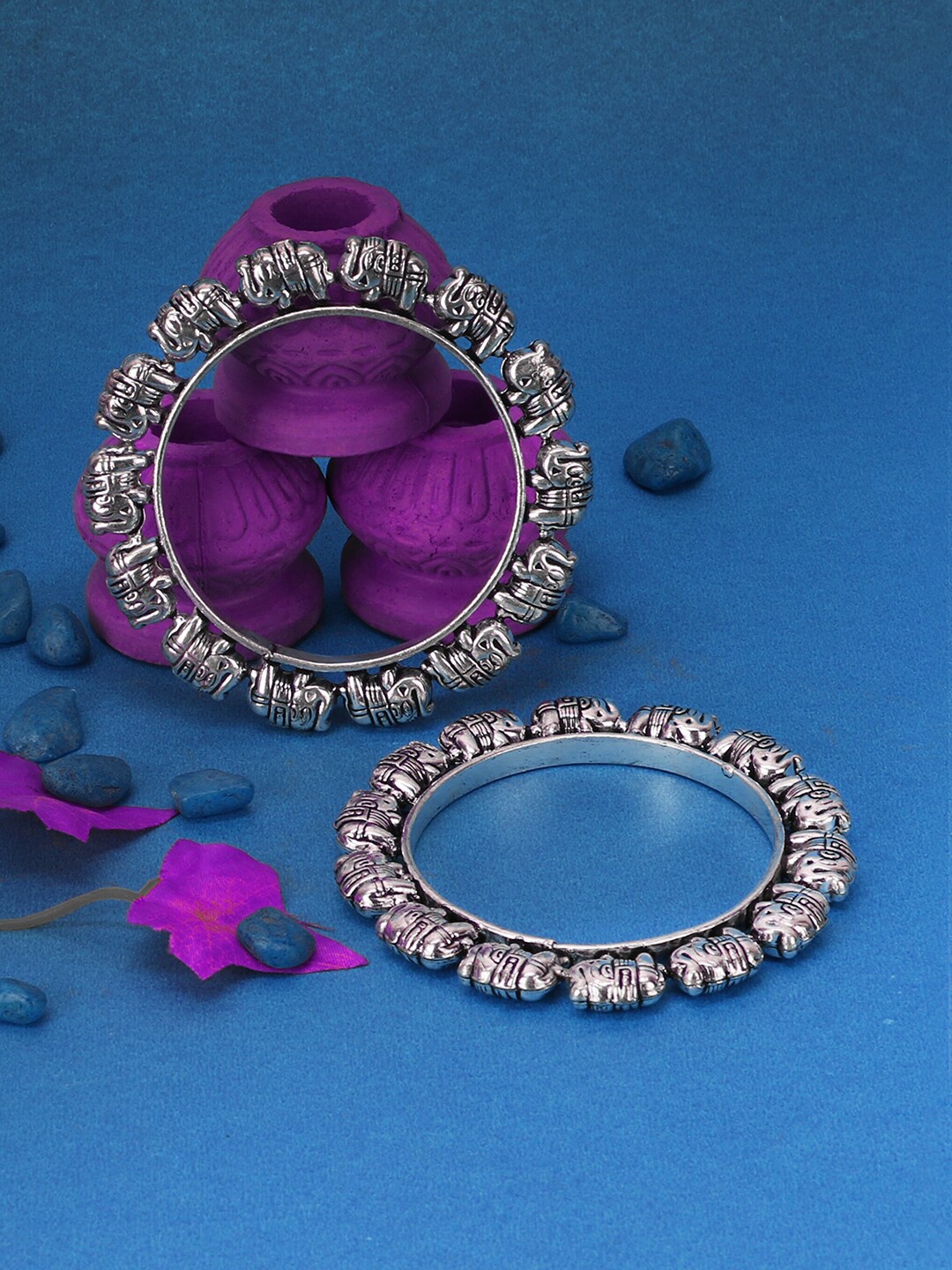 

Adwitiya Collection Set Of 2 Oxidised Silver-Plated Elephant Shaped Bangles