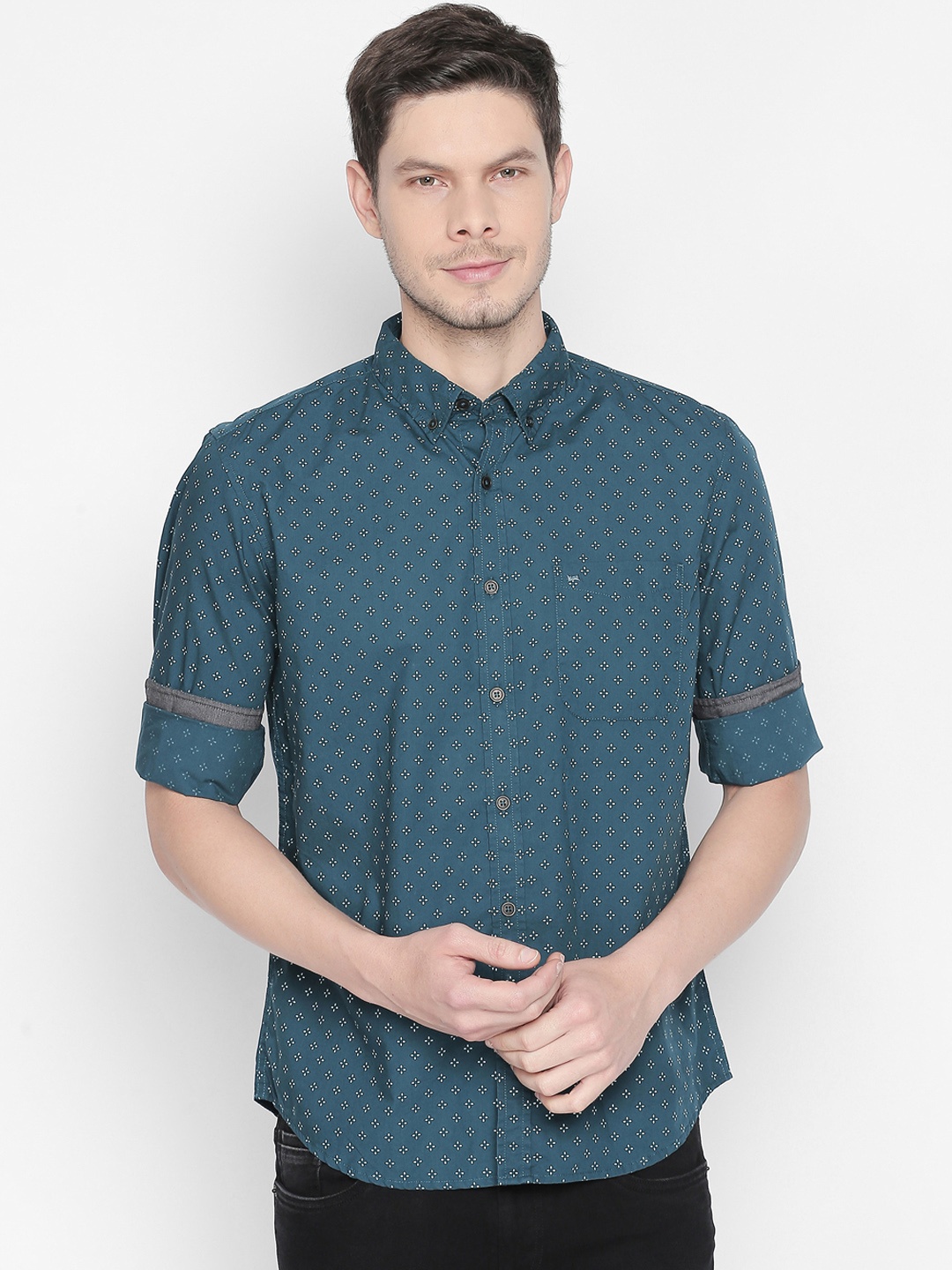Basics Men Green Slim Fit Printed Casual Shirt