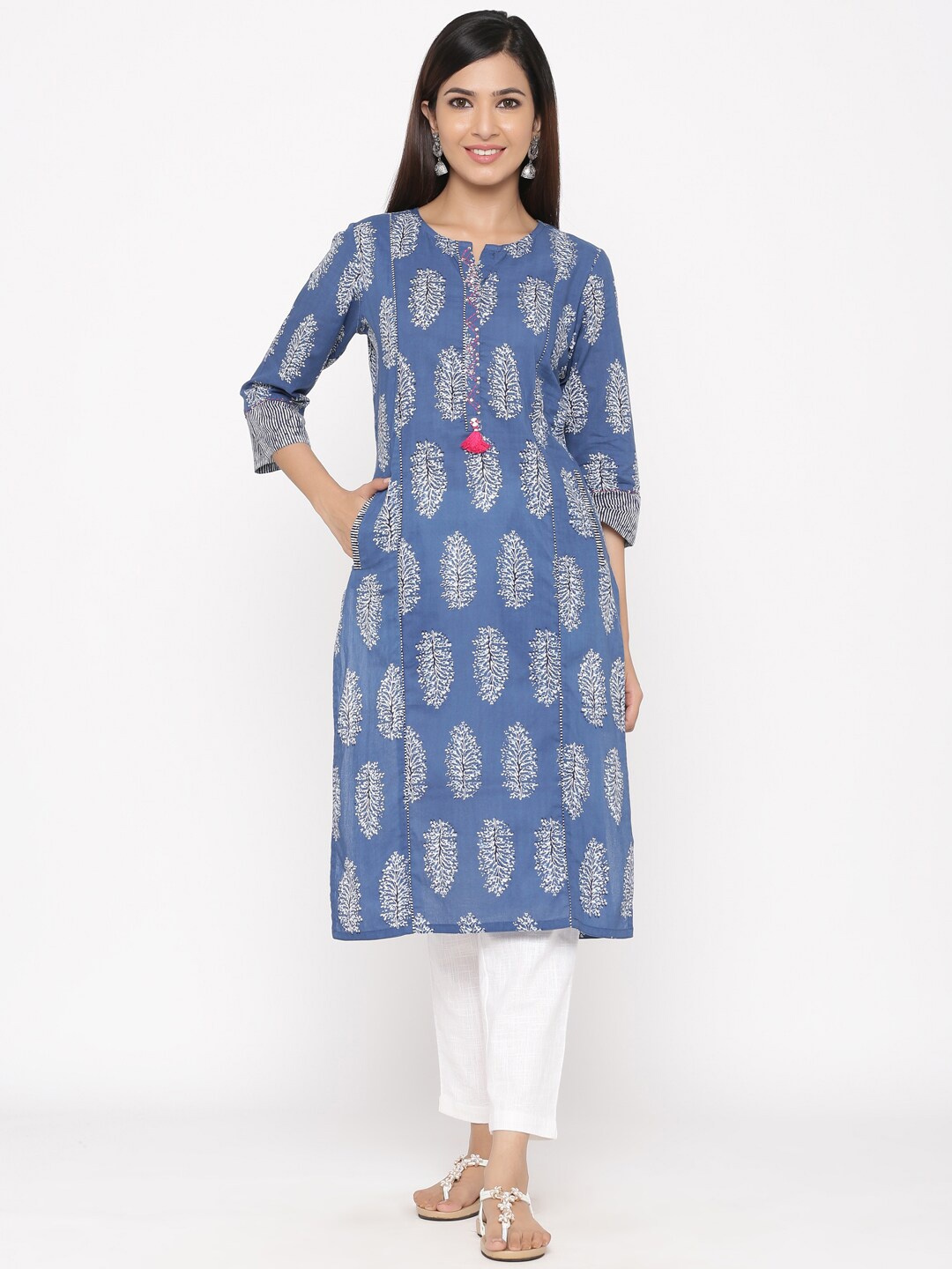 

Jaipur Kurti Women Blue & White Printed Straight Panelled Kurta