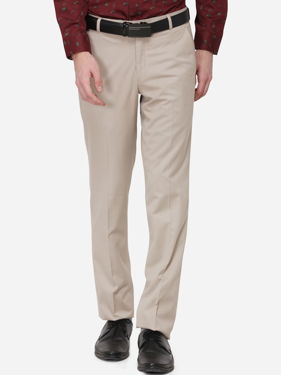 

Greenfibre Men Beige Slim Fit Solid Formal Trousers