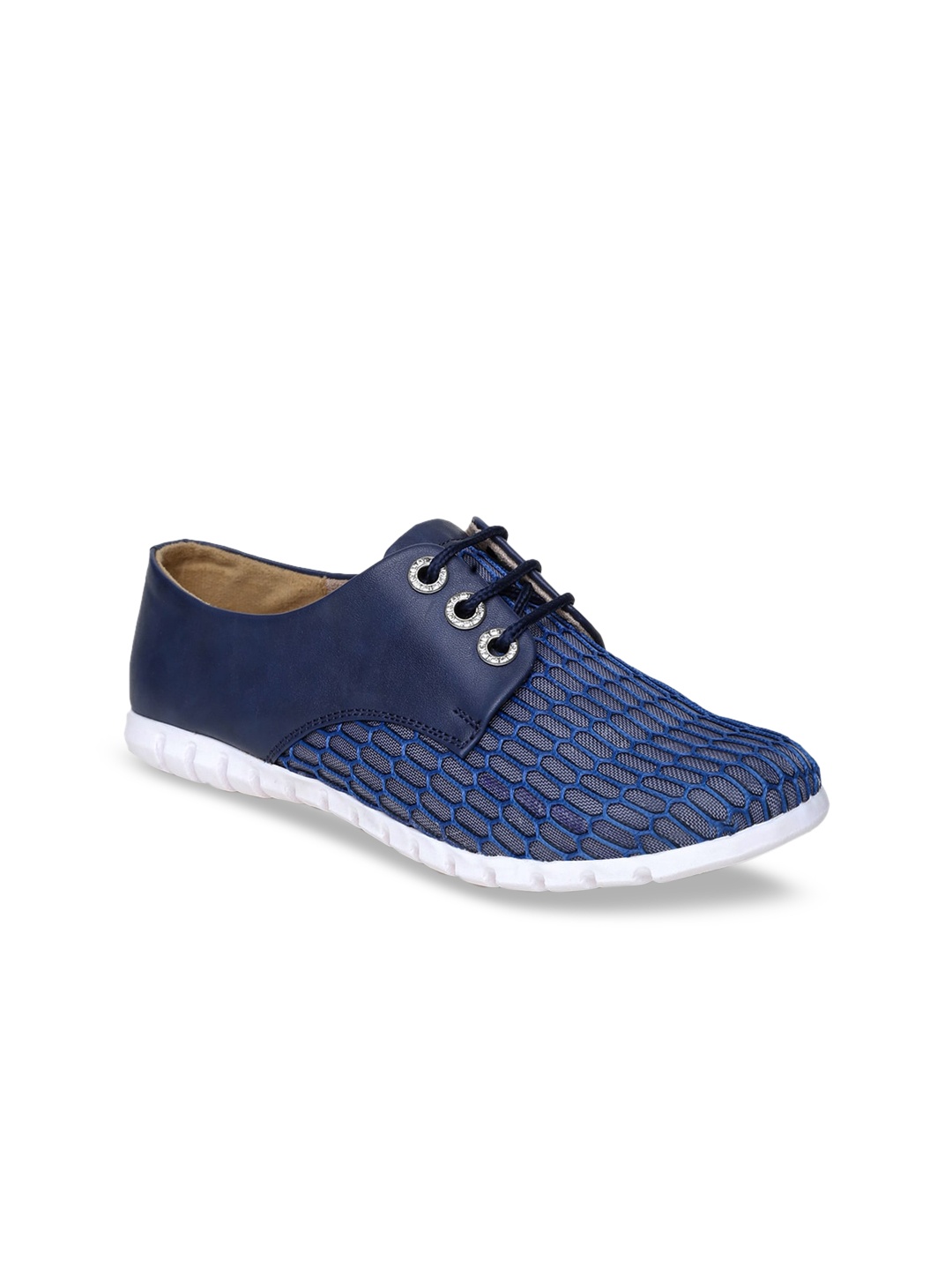 

VALIOSAA Women Blue Woven Design Derbys