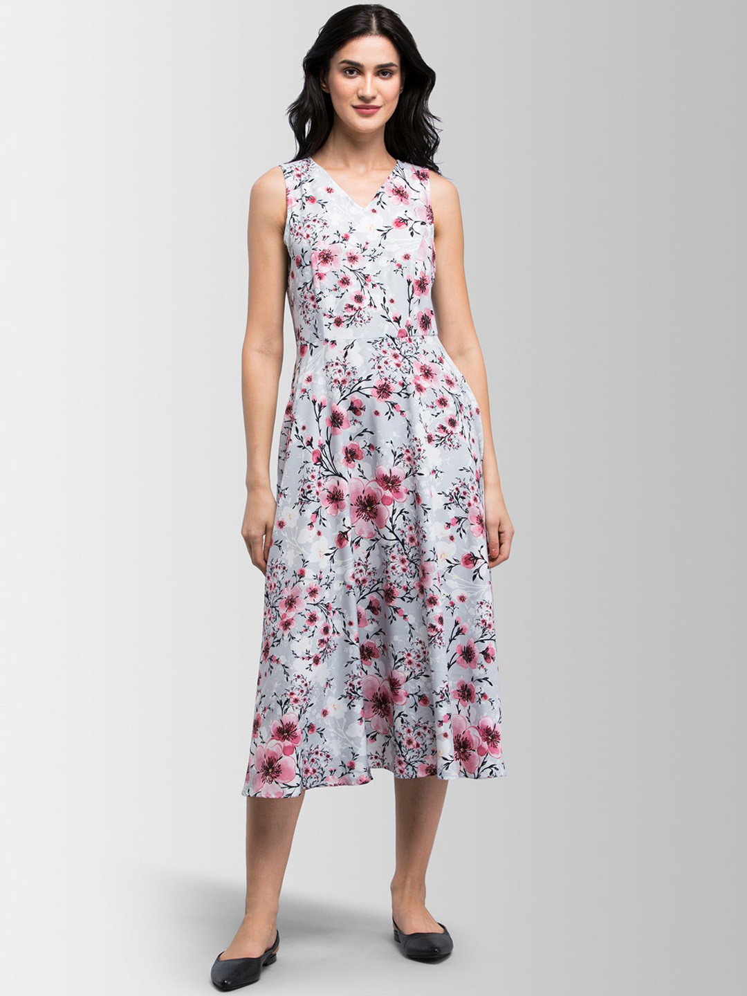 

FableStreet Women Grey & Pink Floral Printed A-Line Dress
