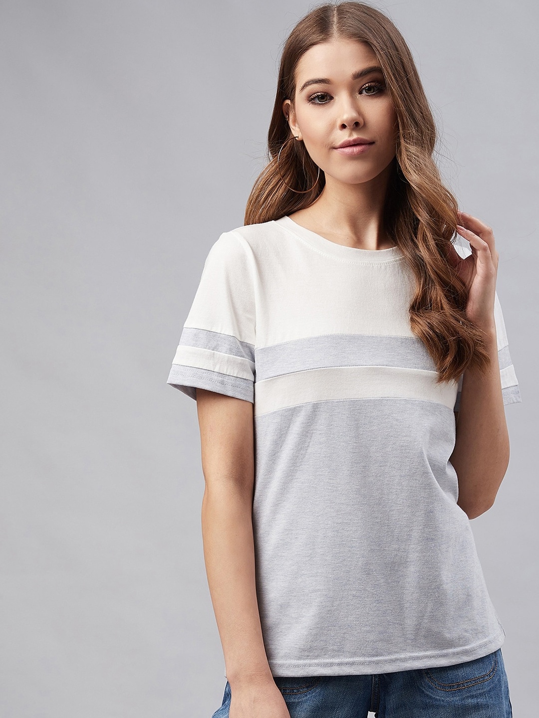 

RARE Women Grey & White Colourblocked Round Neck T-shirt