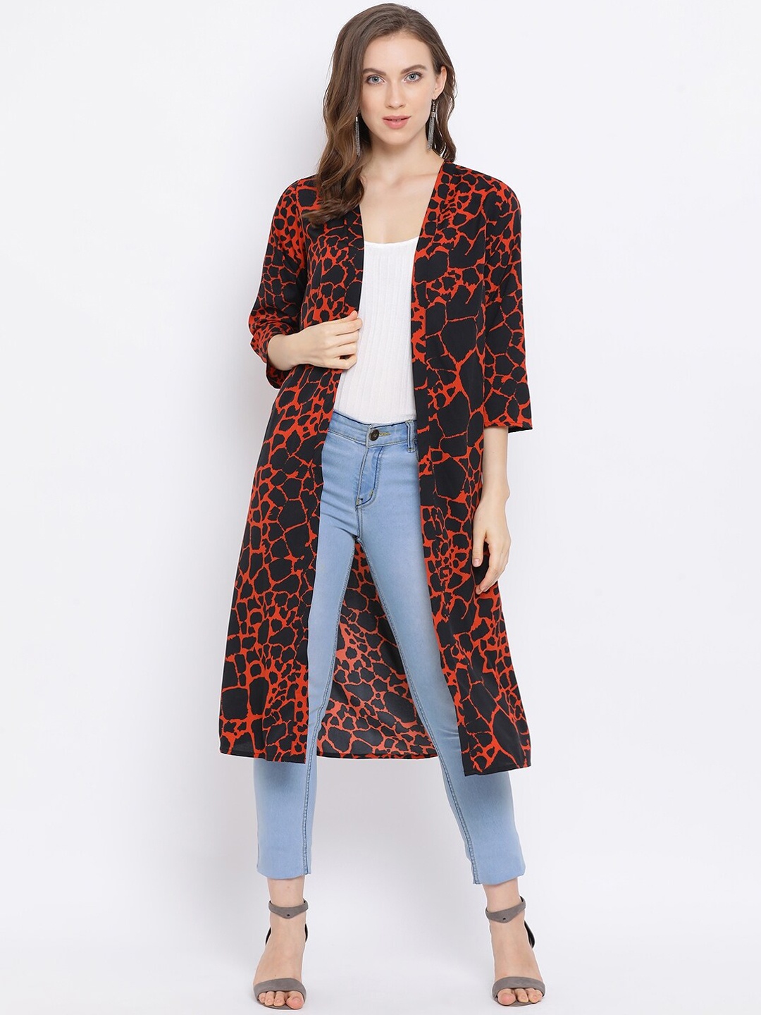 

Oxolloxo Women Red & Black Printed Open Front Shrug