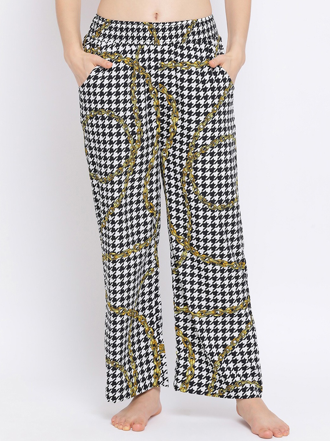 

Oxolloxo Women White & Black Printed Lounge Pants