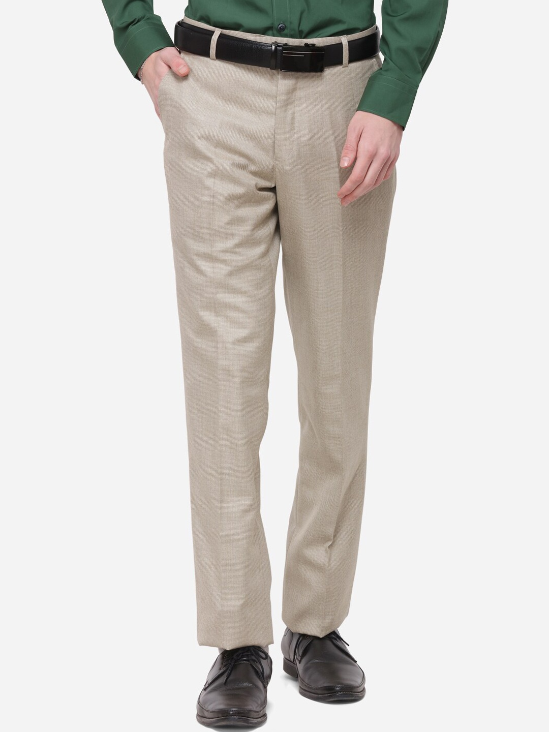 

Greenfibre Men Cream-Coloured Regular Fit Solid Regular Trousers