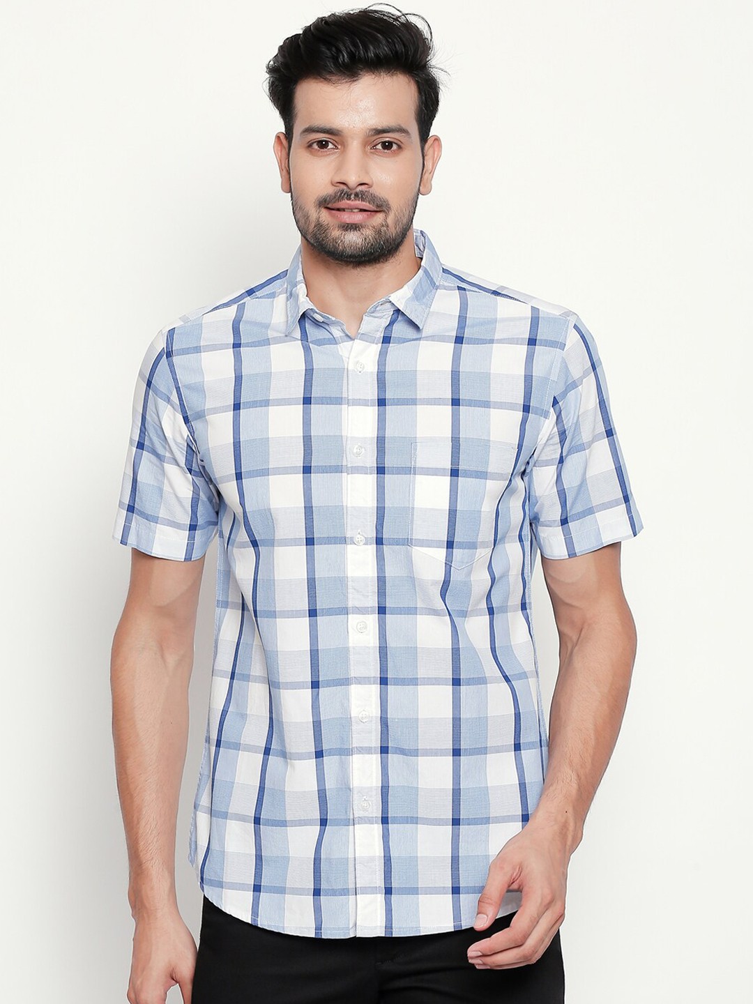 

BYFORD by Pantaloons Men Blue & White Regular Fit Checked Casual Shirt