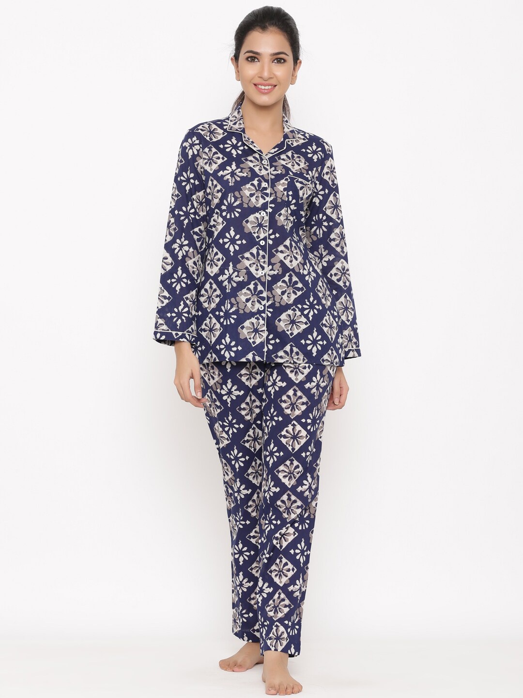 

Jaipur Kurti Women Blue & White Printed Night suit