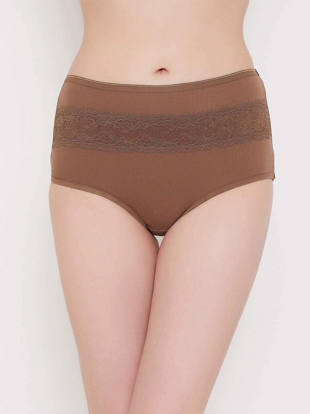 

Clovia Women Brown Solid Boy Shorts With Lace Inserts PN3216P06