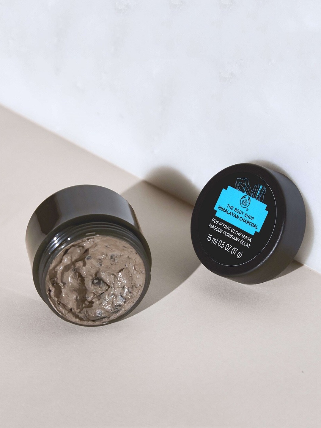 THE BODY SHOP Himalayan Charcoal Purifying Glow Face Mask 15 ml, Black