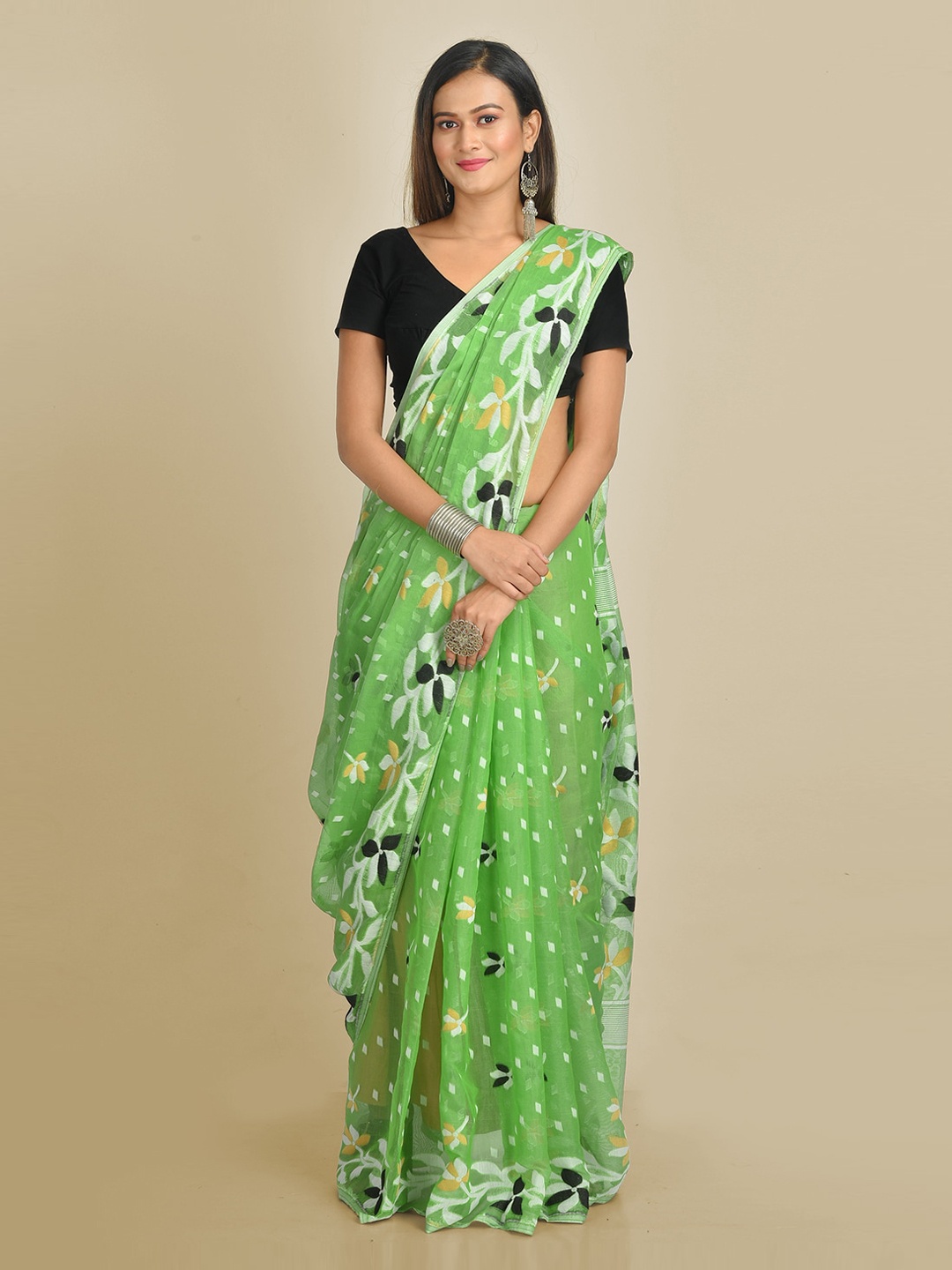 

Mitera Green & White Silk Cotton Woven Design Jamdani Saree