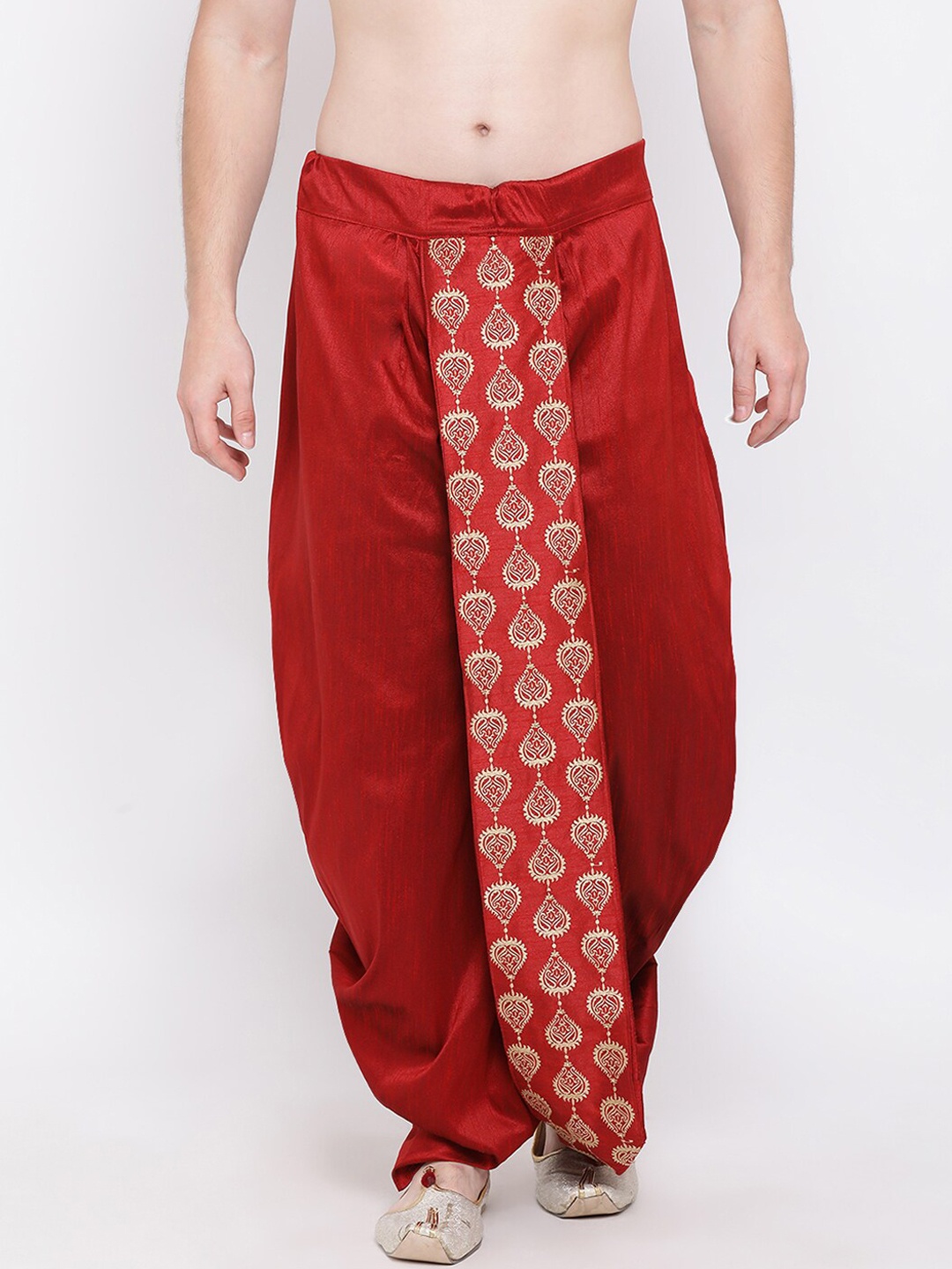 

VASTRAMAY Men Maroon& Gold-Coloured Embroidered Dhoti