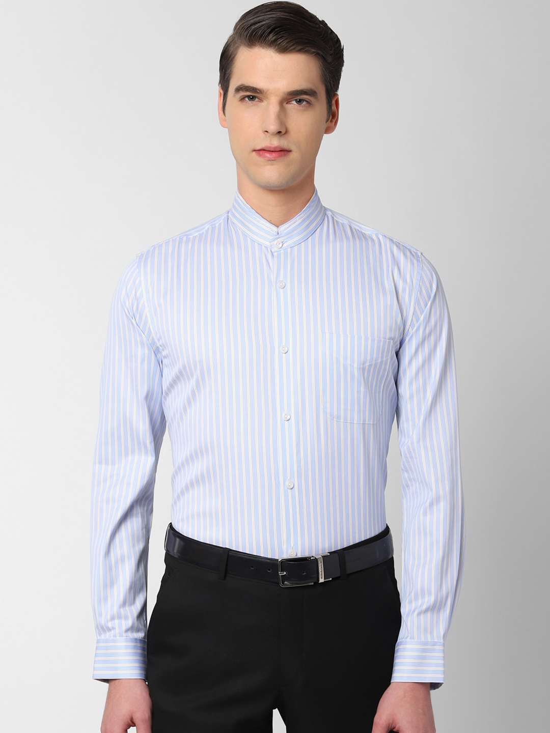 

Peter England Elite Men Blue & White Slim Fit Striped Formal Shirt