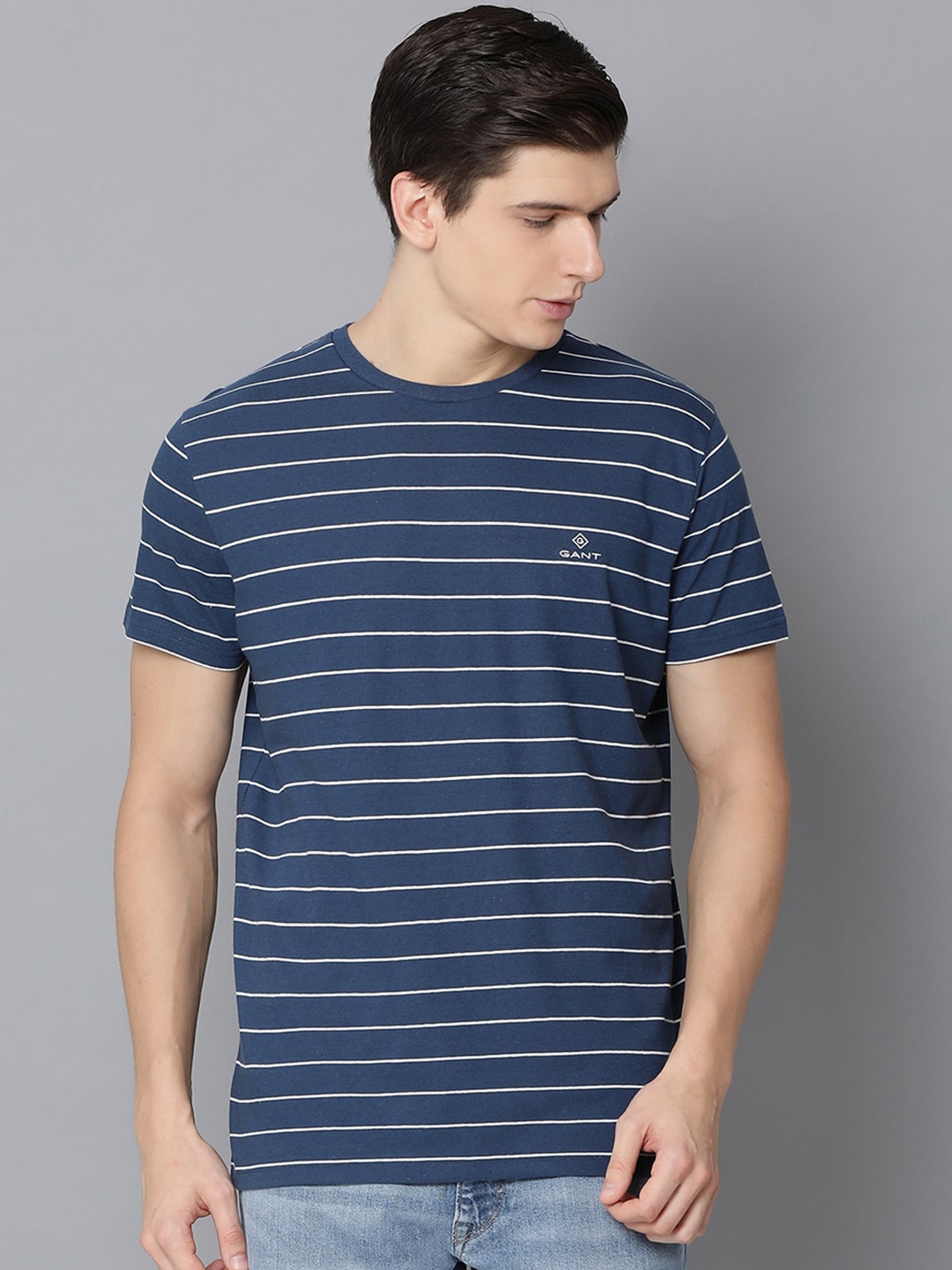 

GANT Men Blue Striped Round Neck T-shirt