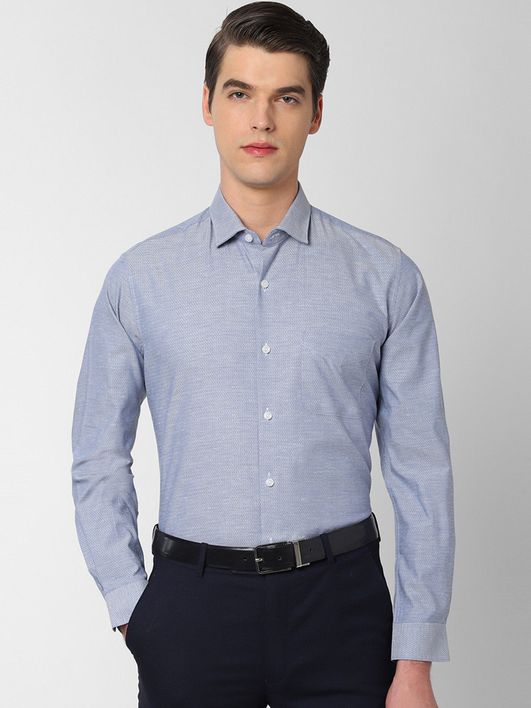 

Peter England Elite Men Blue Regular Fit Solid Formal Shirt