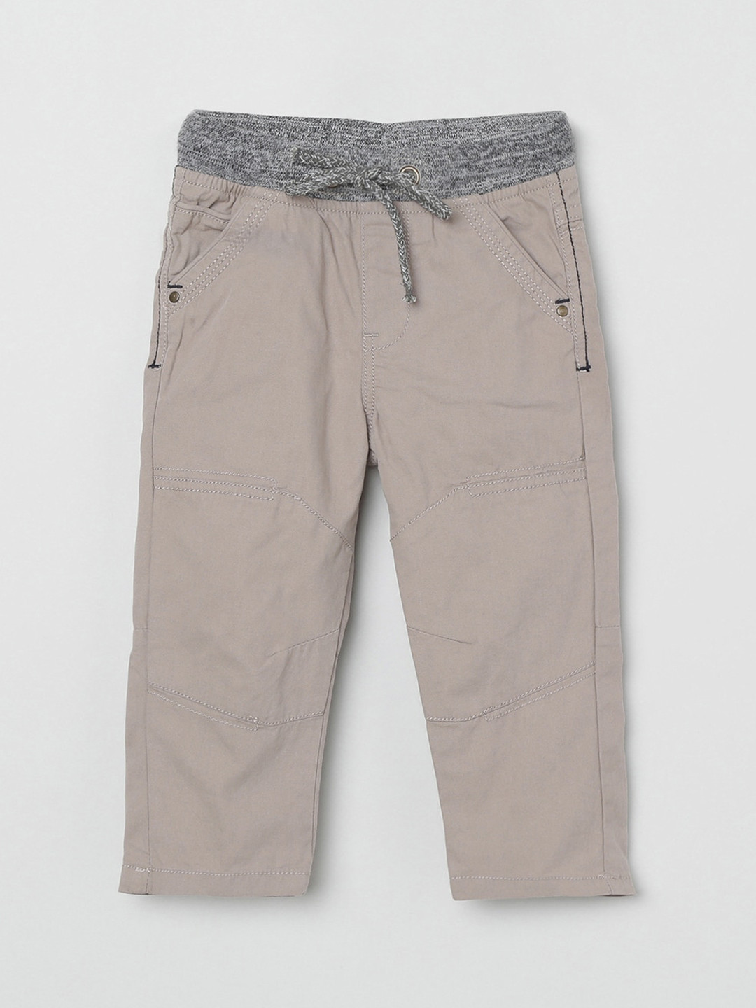 

max Boys Grey Solid Regular Trousers