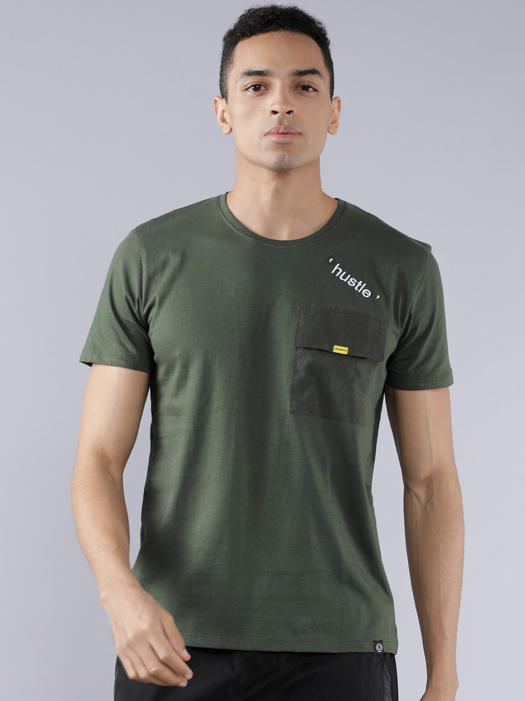 

LOCOMOTIVE Men Olive Green Solid Round Neck T-shirt
