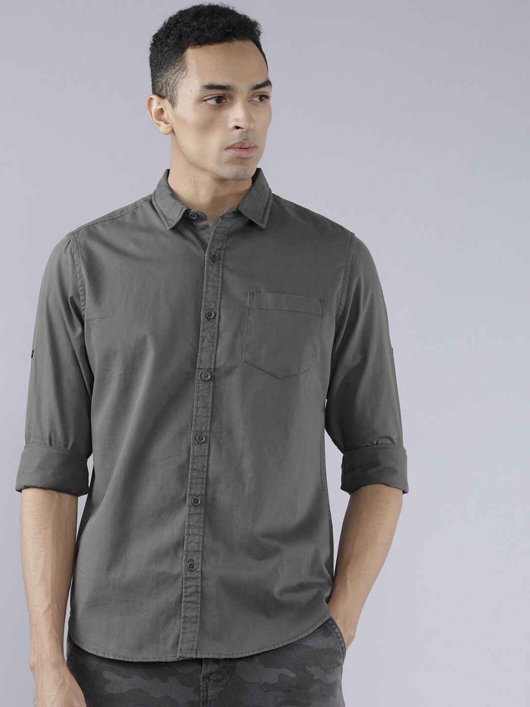 

LOCOMOTIVE Men Grey Slim Fit Solid Casual Shirt