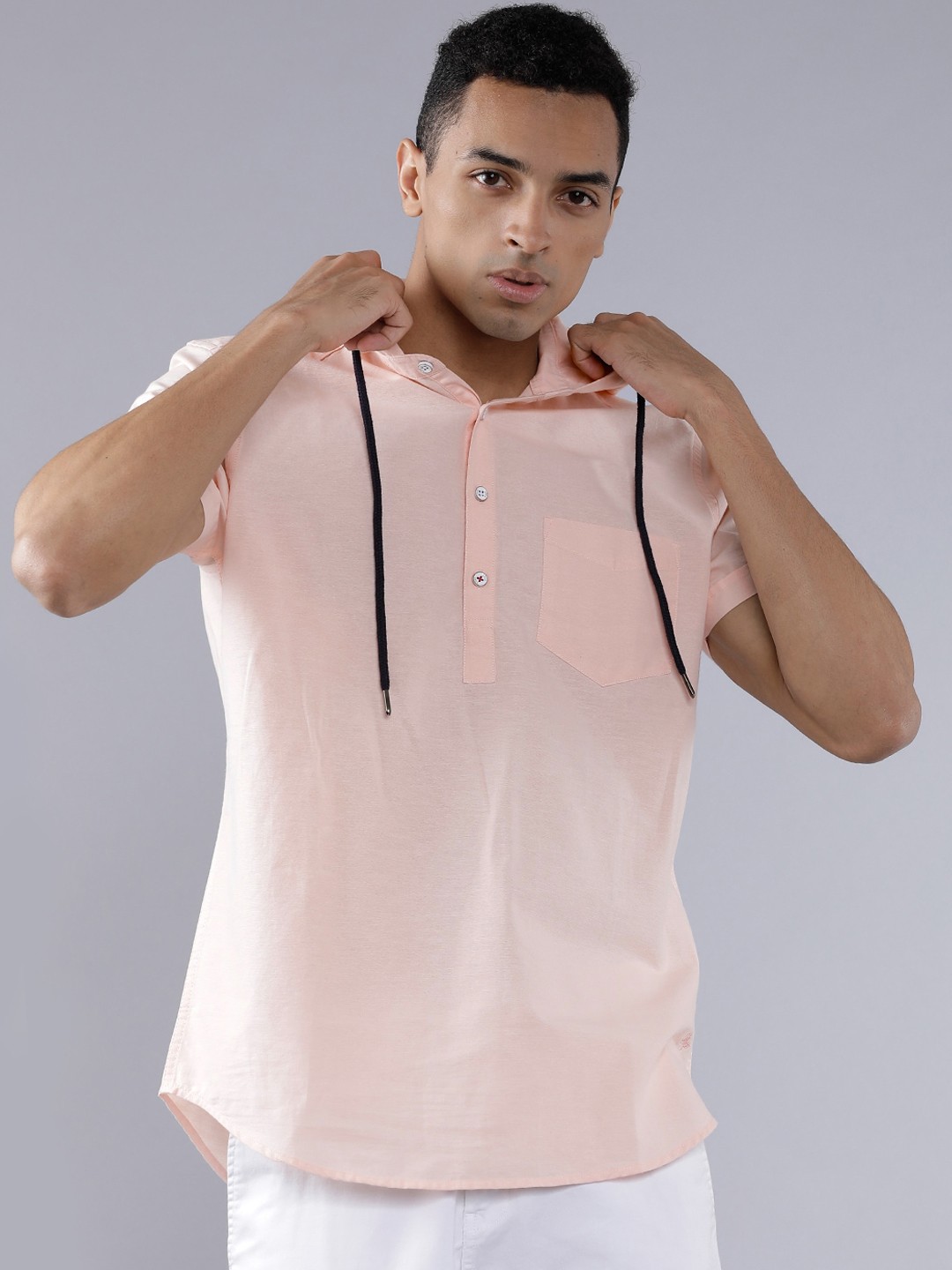 

LOCOMOTIVE Men Pink Slim Fit Solid Casual Shirt