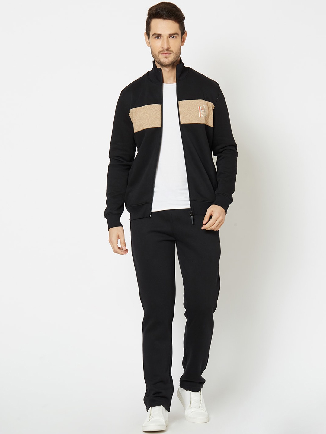 

Sweet Dreams Men Black & Beige Colourblocked Tracksuit