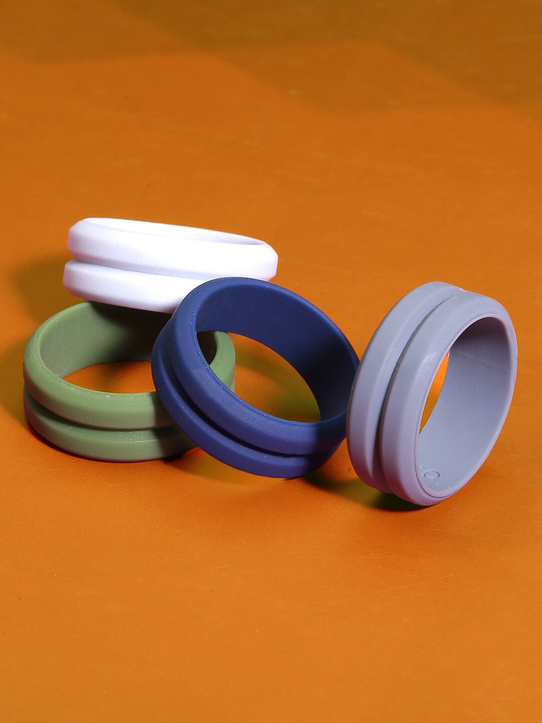 

Yellow Chimes Men Set Of 4 Sports Gym Edition Flexible Silicone Adjustable Band Finger Rings, White