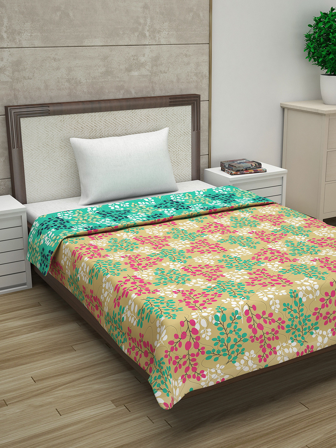 

Divine Casa Green & Beige Floral Mild Winter 110 GSM Single Bed Comforter
