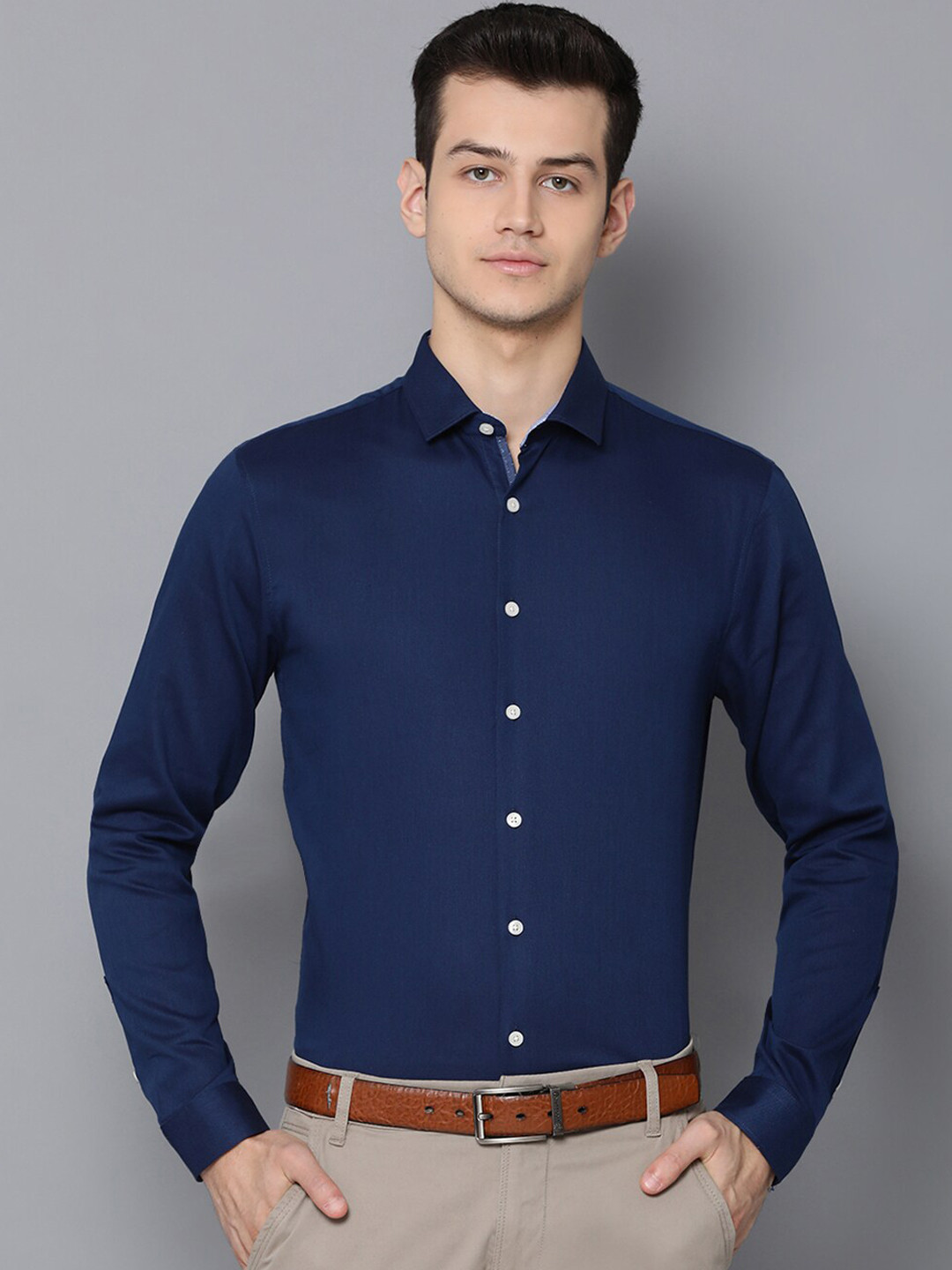 

LINDBERGH Men Blue Slim Fit Solid Casual Shirt
