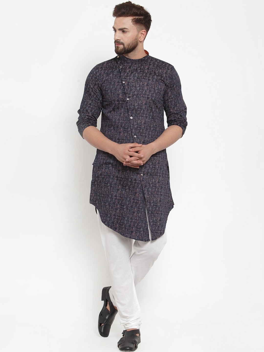 

KLOTTHE Men Navy Blue & White Printed Kurta with Pyjamas